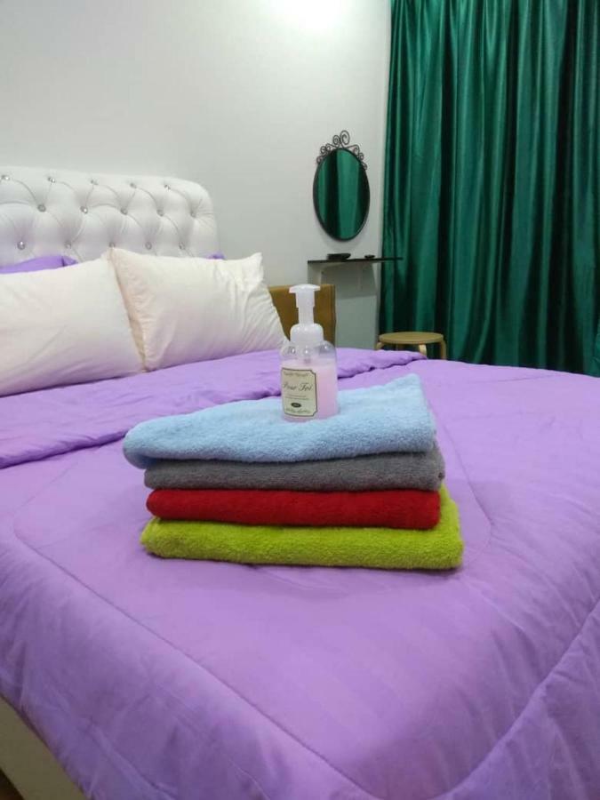 Putra 1 Pool Homestay Bandar Seri Putra Kampong Sungai Buah Exteriör bild